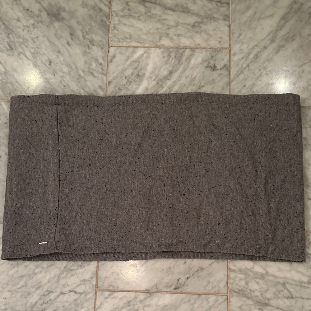 Lululemon reversible infinity scarf